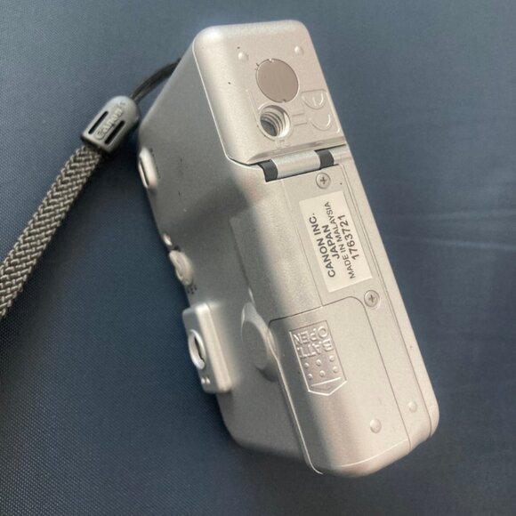 CANON Elph APS Film Camera / 26mm lens. Classic design with Case - Picture 4 of 6